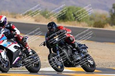 media/Oct-08-2022-SoCal Trackdays (Sat) [[1fc3beec89]]/Turn 10 (945am)/